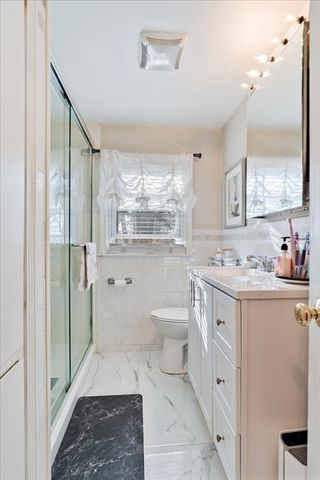 20 Washburn St, Attleboro, MA 02703