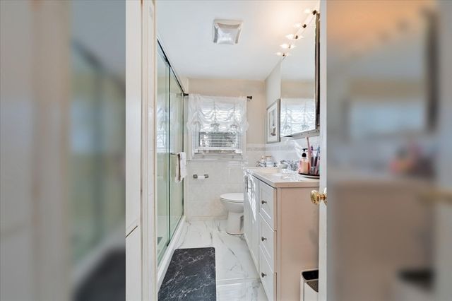 20 Washburn St, Attleboro, MA 02703