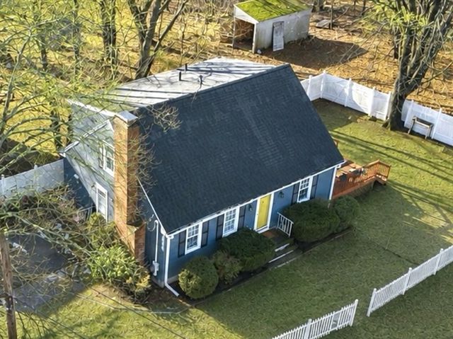 20 Washburn St, Attleboro, MA 02703