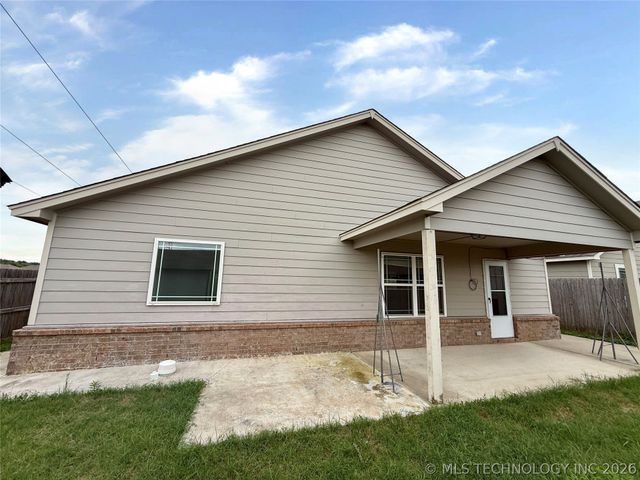 4013 W 105th Street S, Jenks, OK 74037