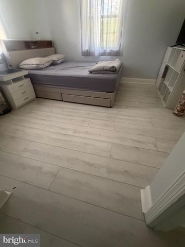 110 JENNIFER WAY, Upper Chichester, PA 19061