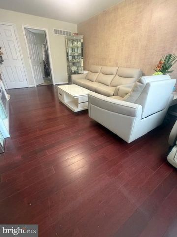 110 JENNIFER WAY, Upper Chichester, PA 19061