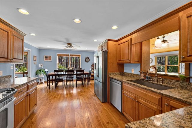 1010 Ridgeview Drive, Pendleton, SC 29670