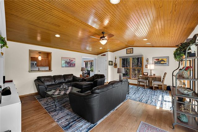 1010 Ridgeview Drive, Pendleton, SC 29670