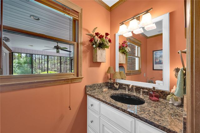1010 Ridgeview Drive, Pendleton, SC 29670