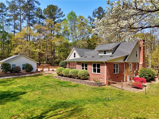 1010 Ridgeview Drive, Pendleton, SC 29670