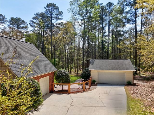 1010 Ridgeview Drive, Pendleton, SC 29670