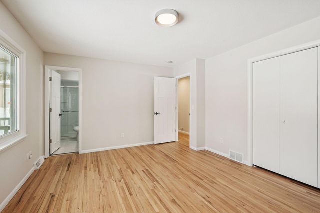 6704 Sioux Trail, Edina, MN 55439