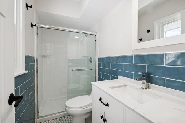 6704 Sioux Trail, Edina, MN 55439