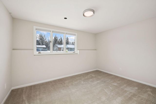 6704 Sioux Trail, Edina, MN 55439