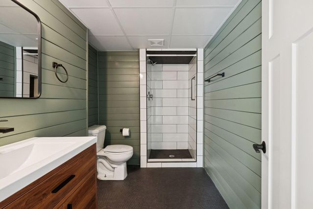 6704 Sioux Trail, Edina, MN 55439