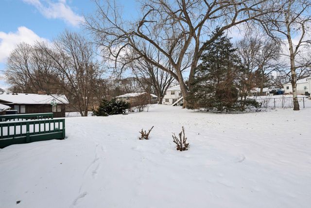 6704 Sioux Trail, Edina, MN 55439