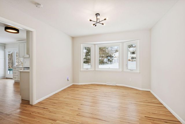 6704 Sioux Trail, Edina, MN 55439