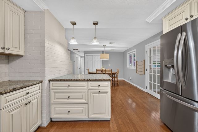 24 Raleigh Road, Framingham, MA 01701