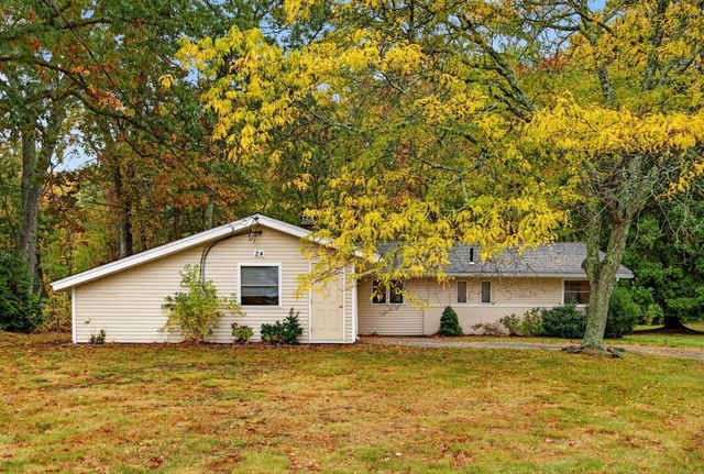 24 Raleigh Road, Framingham, MA 01701