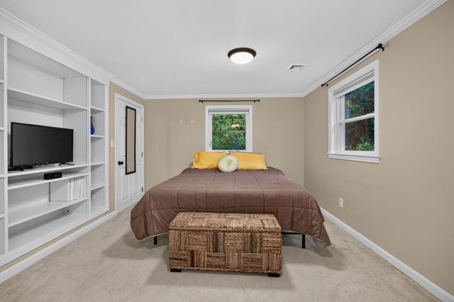 24 Raleigh Road, Framingham, MA 01701