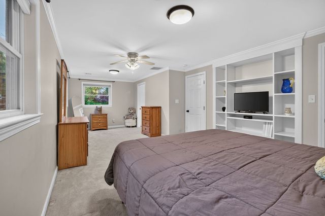 24 Raleigh Road, Framingham, MA 01701