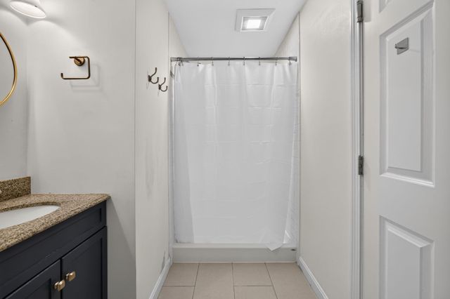 24 Raleigh Road, Framingham, MA 01701
