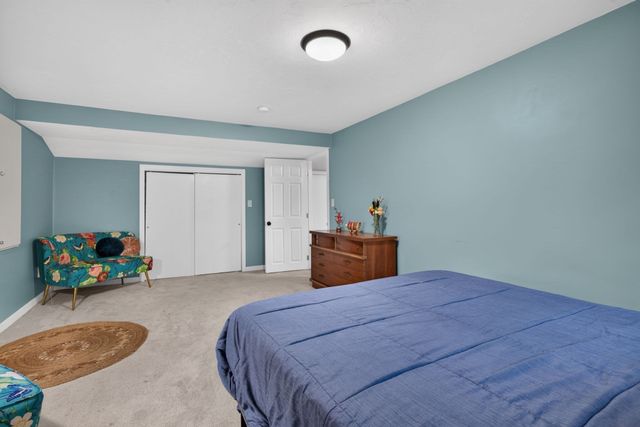 24 Raleigh Road, Framingham, MA 01701