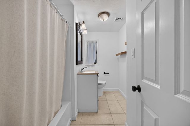 24 Raleigh Road, Framingham, MA 01701