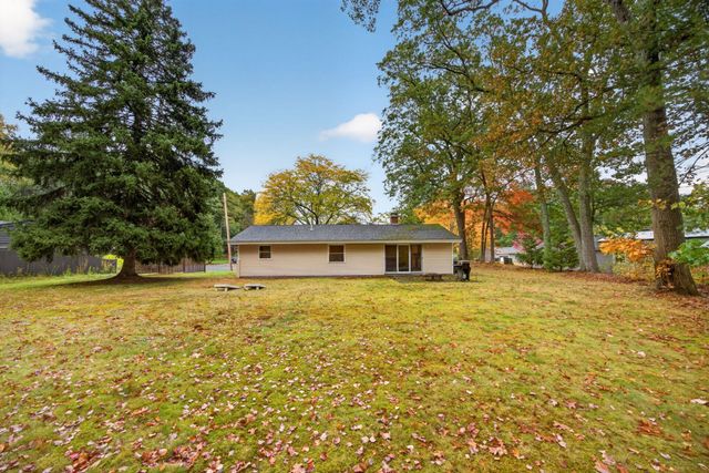 24 Raleigh Road, Framingham, MA 01701