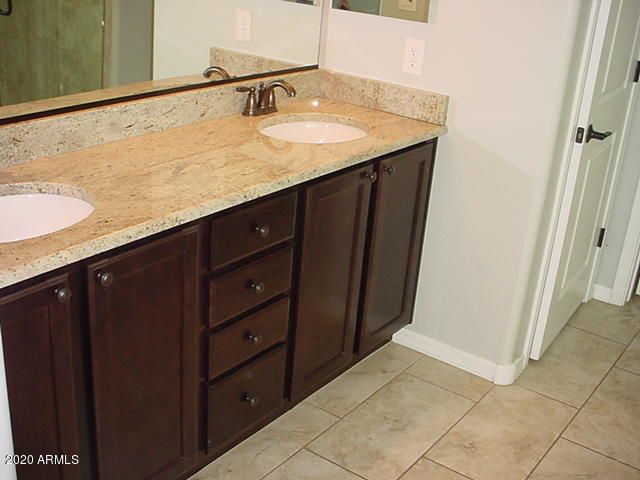 3807 E EMBER GLOW Way, Phoenix, AZ 85050