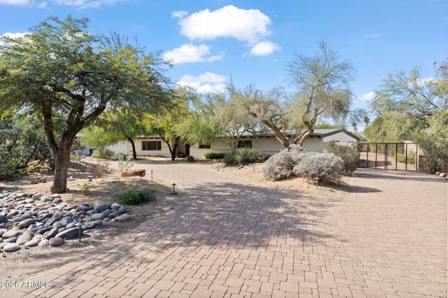 11020 N 74TH Street, Scottsdale, AZ 85260