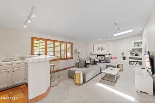 11020 N 74TH Street, Scottsdale, AZ 85260