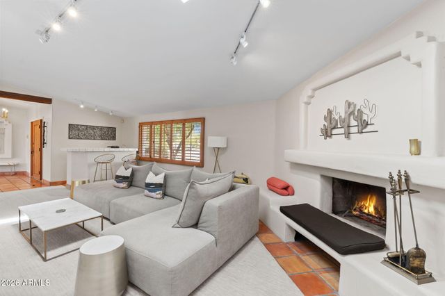 11020 N 74TH Street, Scottsdale, AZ 85260