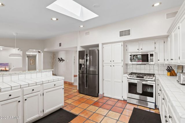 11020 N 74TH Street, Scottsdale, AZ 85260