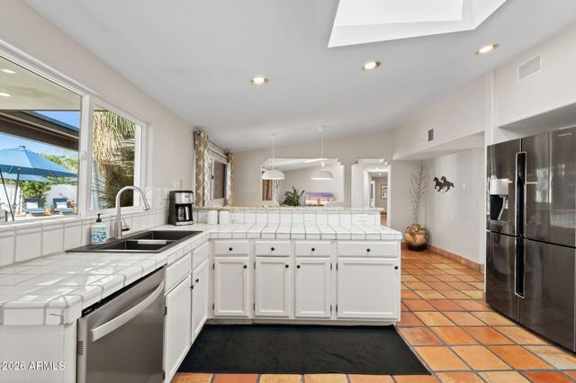 11020 N 74TH Street, Scottsdale, AZ 85260