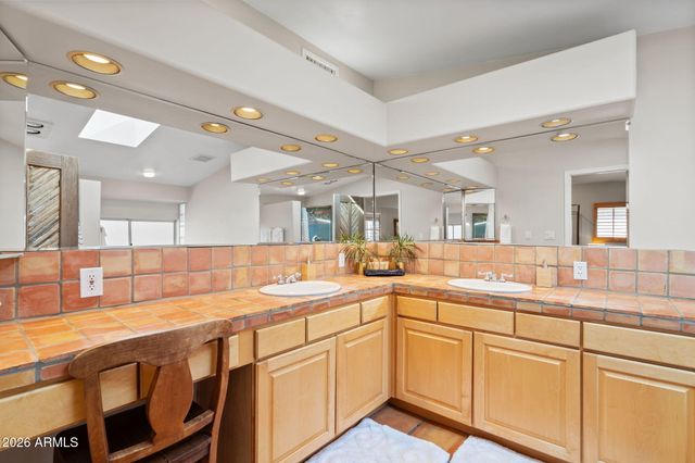 11020 N 74TH Street, Scottsdale, AZ 85260