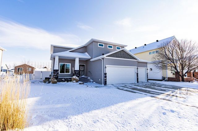 3479 Loberg Lane, West Fargo, ND 58078