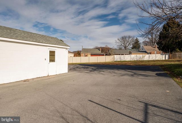 3611 KUTZTOWN RD, Reading, PA 19605