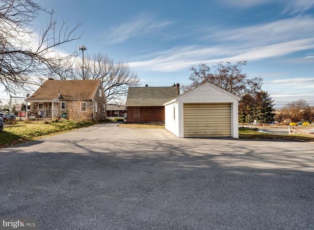 3611 KUTZTOWN RD, Reading, PA 19605