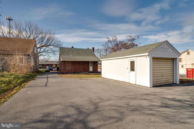 3611 KUTZTOWN RD, Reading, PA 19605