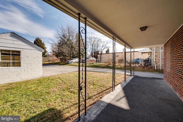 3611 KUTZTOWN RD, Reading, PA 19605