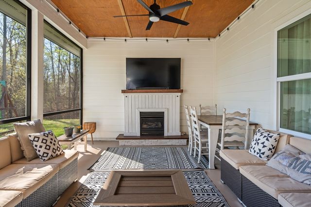 47 Meadow Brooke Court, Young Harris, GA 30582