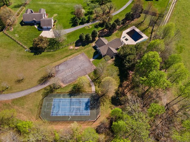 47 Meadow Brooke Court, Young Harris, GA 30582