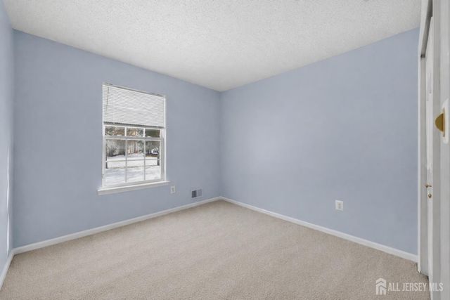 108 Prestwick Way, Edison, NJ 08820