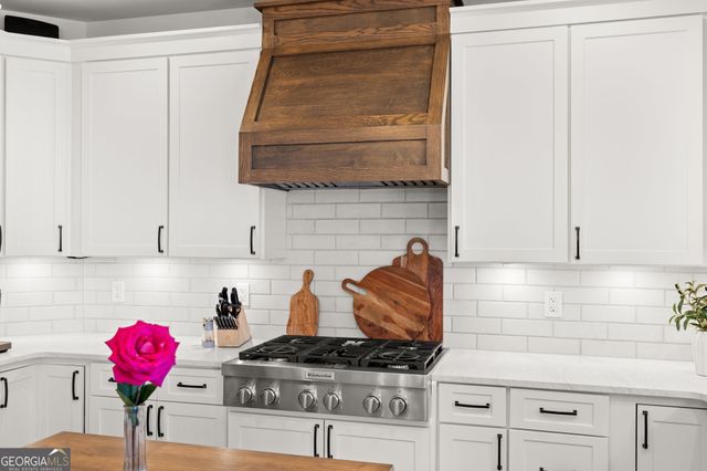 1744 Trilogy Park Drive, Hoschton, GA 30548