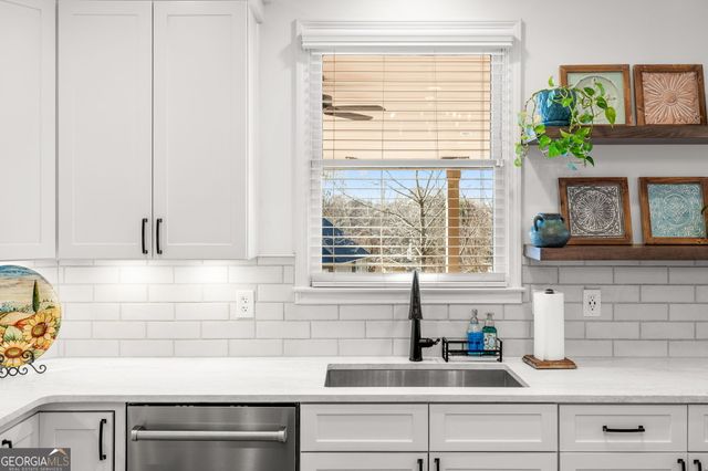 1744 Trilogy Park Drive, Hoschton, GA 30548