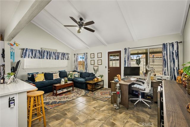 915 E La Veta Avenue, Orange, CA 92866