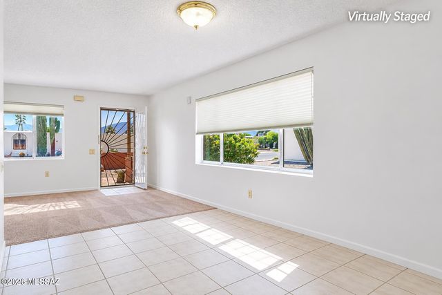 2048 S San Vincent Drive, Green Valley, AZ 85614