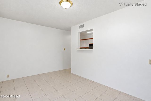 2048 S San Vincent Drive, Green Valley, AZ 85614
