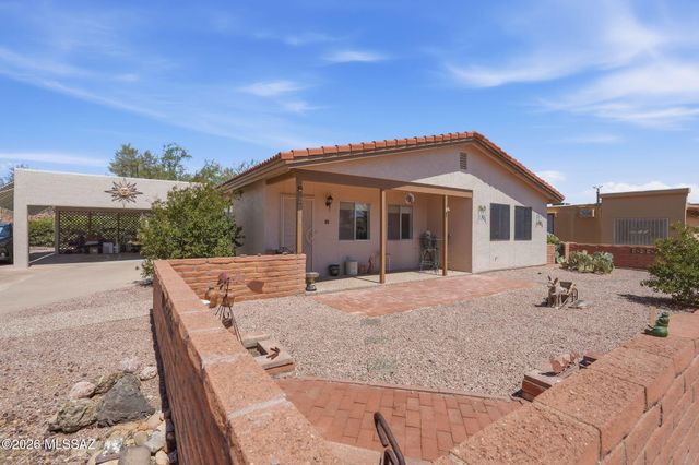 2048 S San Vincent Drive, Green Valley, AZ 85614