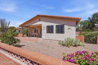 2048 S San Vincent Drive, Green Valley, AZ 85614