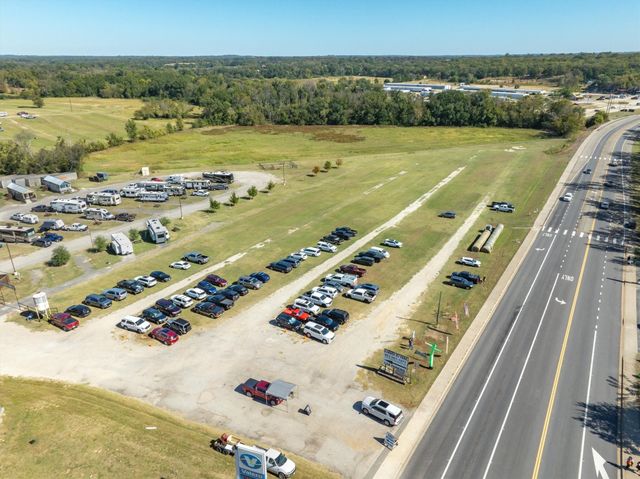 176 N Trade Days Boulevard, Canton, TX 75103