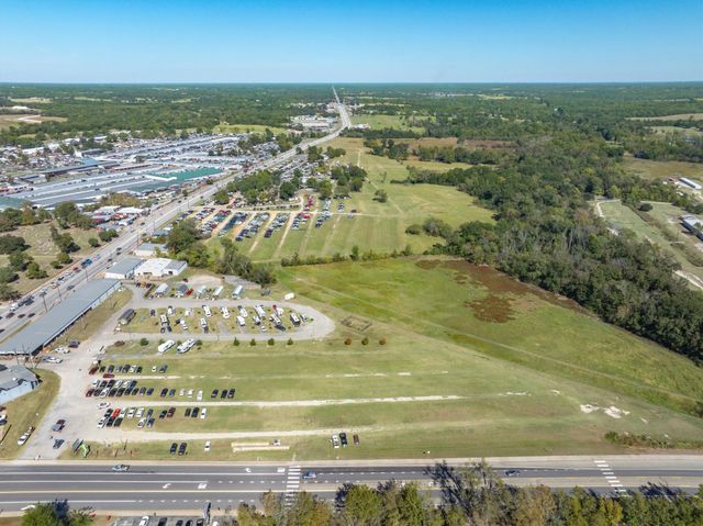 176 N Trade Days Boulevard, Canton, TX 75103