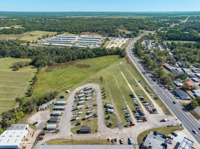 176 N Trade Days Boulevard, Canton, TX 75103